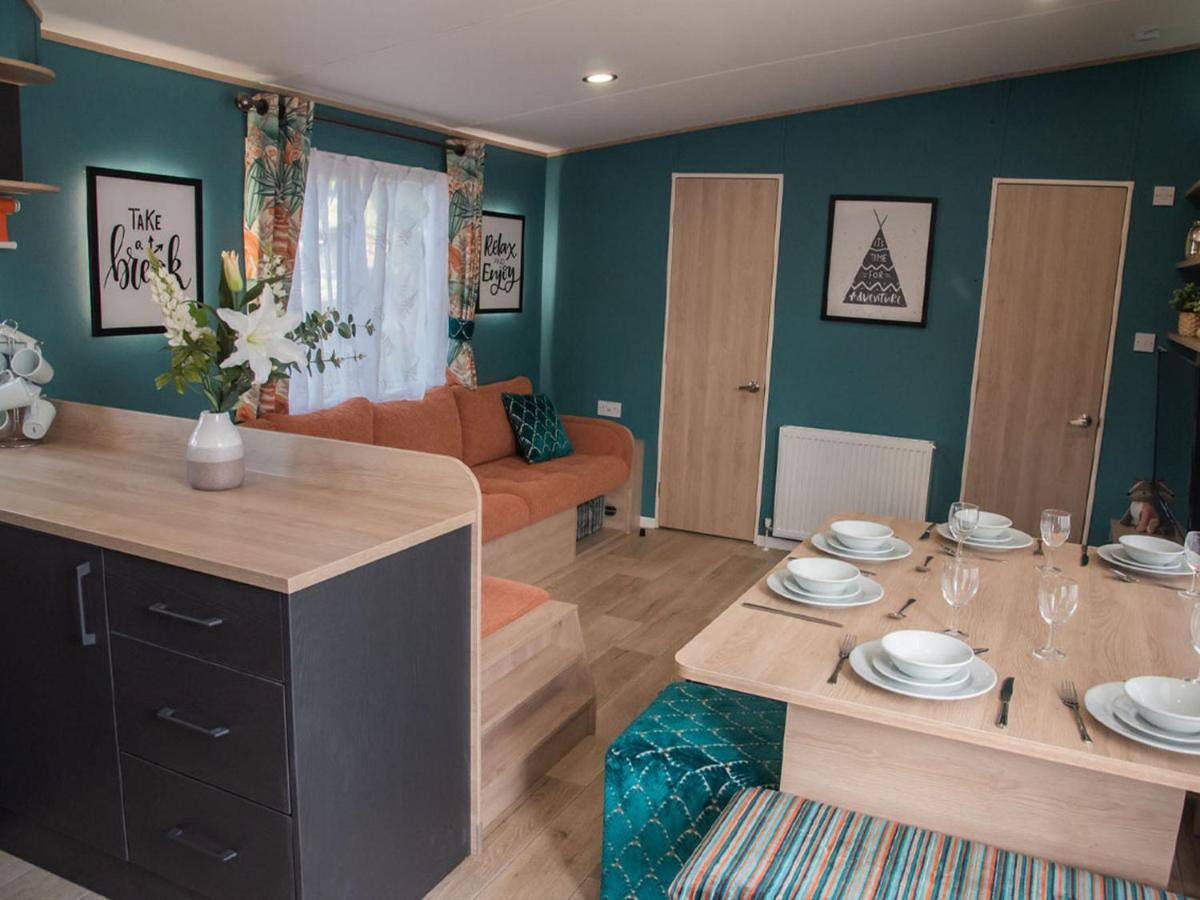 Whitecliff Bay Holiday Park 本布里奇 外观 照片