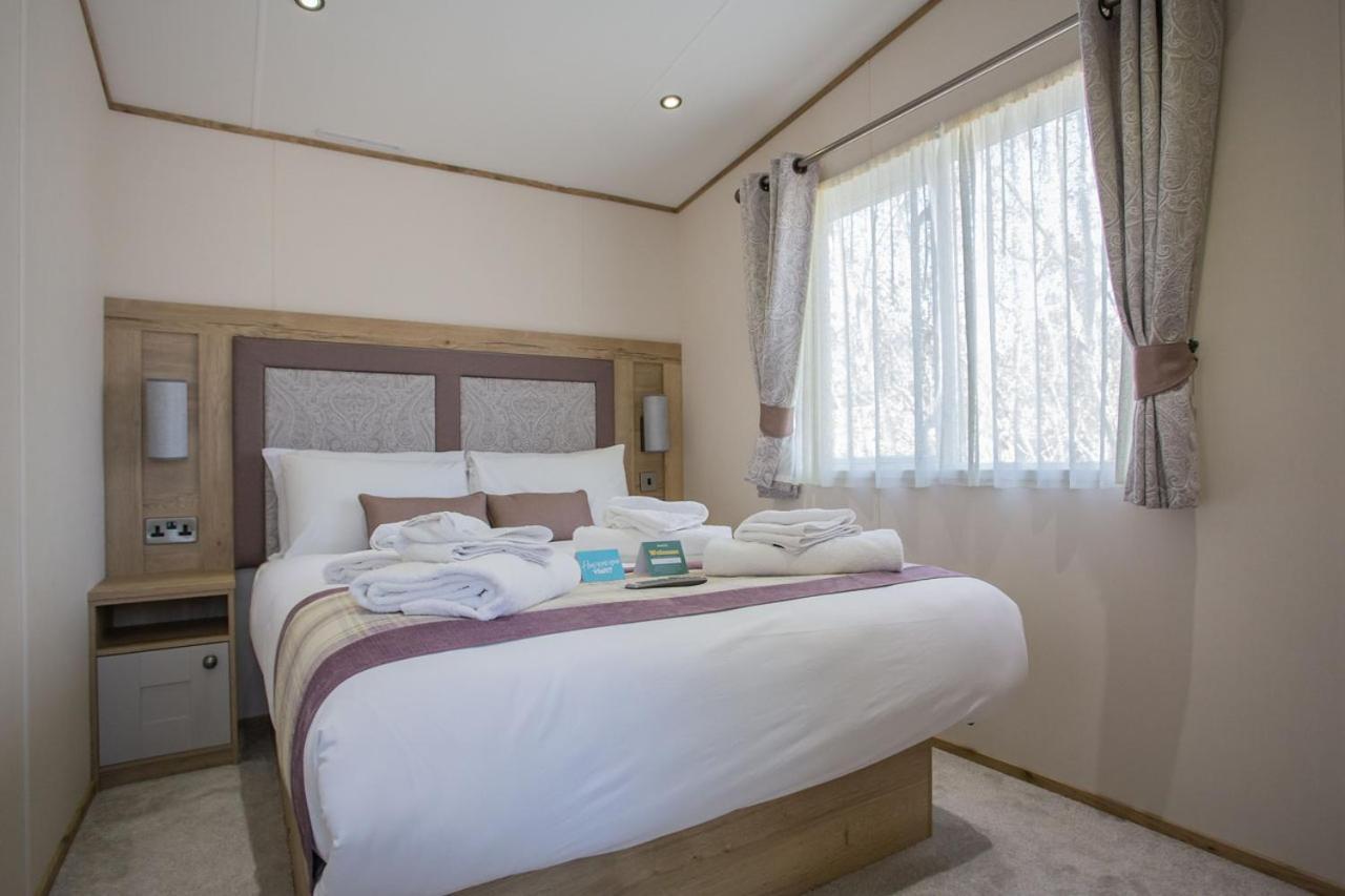 Whitecliff Bay Holiday Park 本布里奇 外观 照片