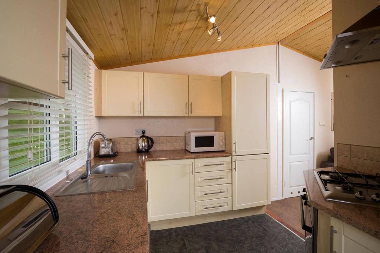 Whitecliff Bay Holiday Park 本布里奇 外观 照片