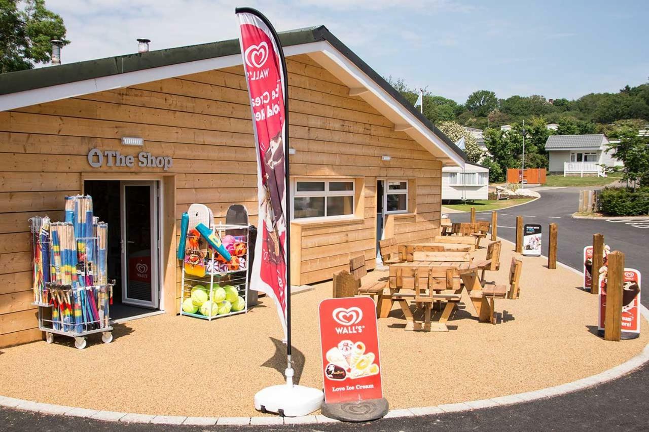 Whitecliff Bay Holiday Park 本布里奇 外观 照片