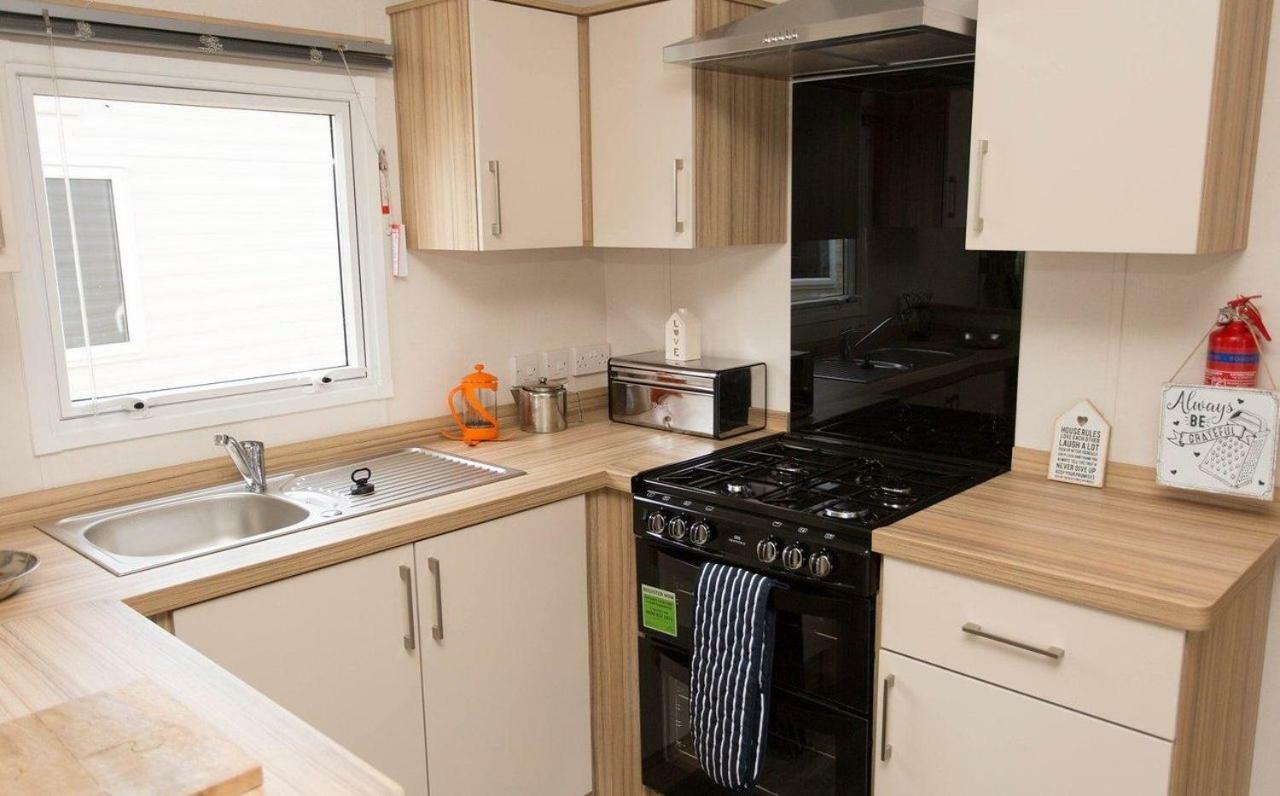 Whitecliff Bay Holiday Park 本布里奇 外观 照片